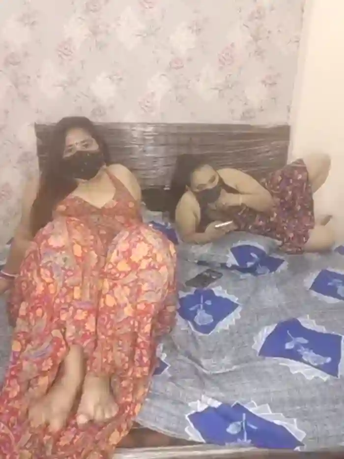 Indian_hotmilfs