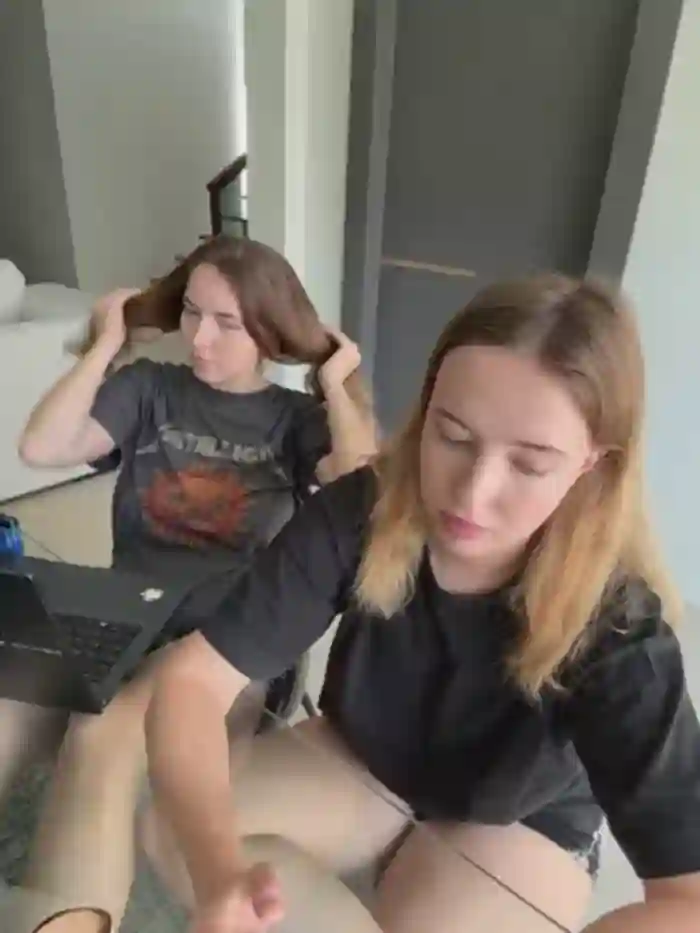 Nura_n_Sarah