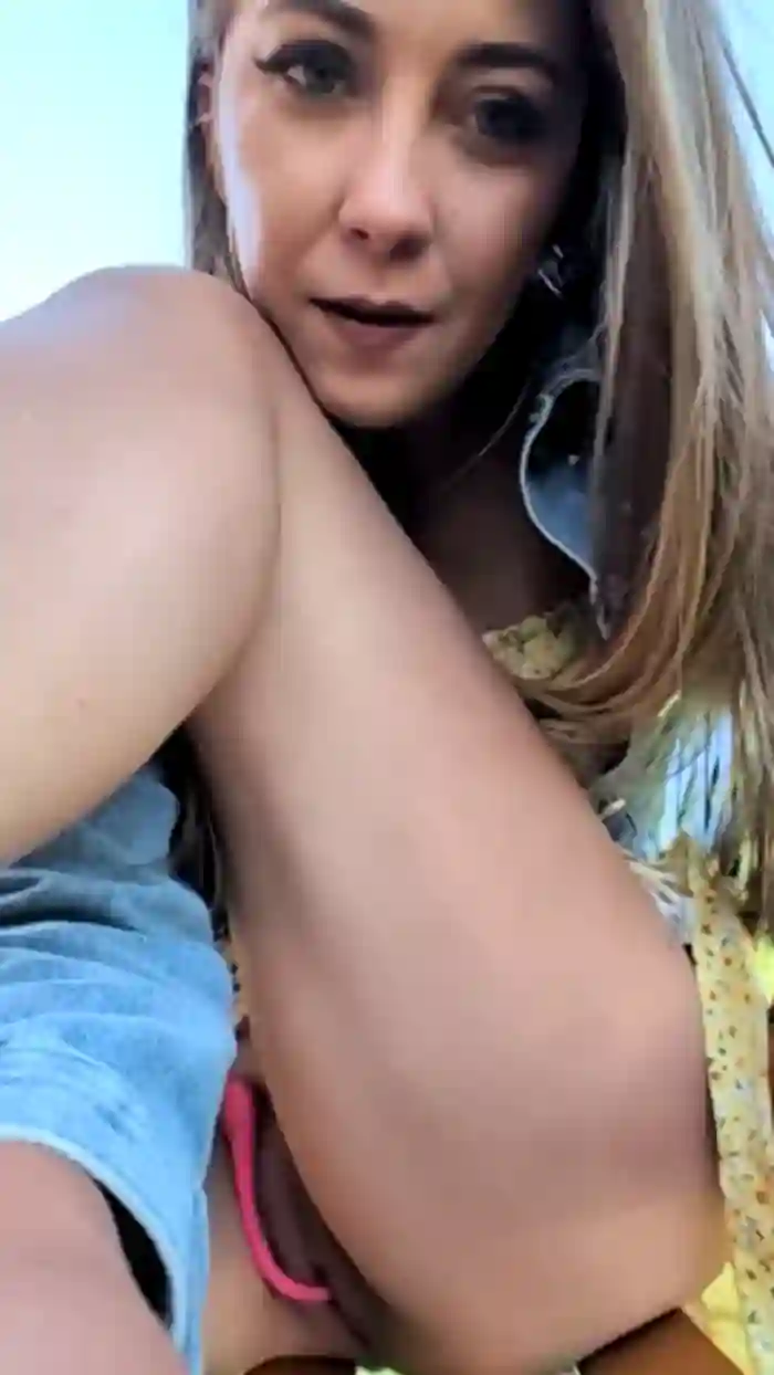 Risky_girl23