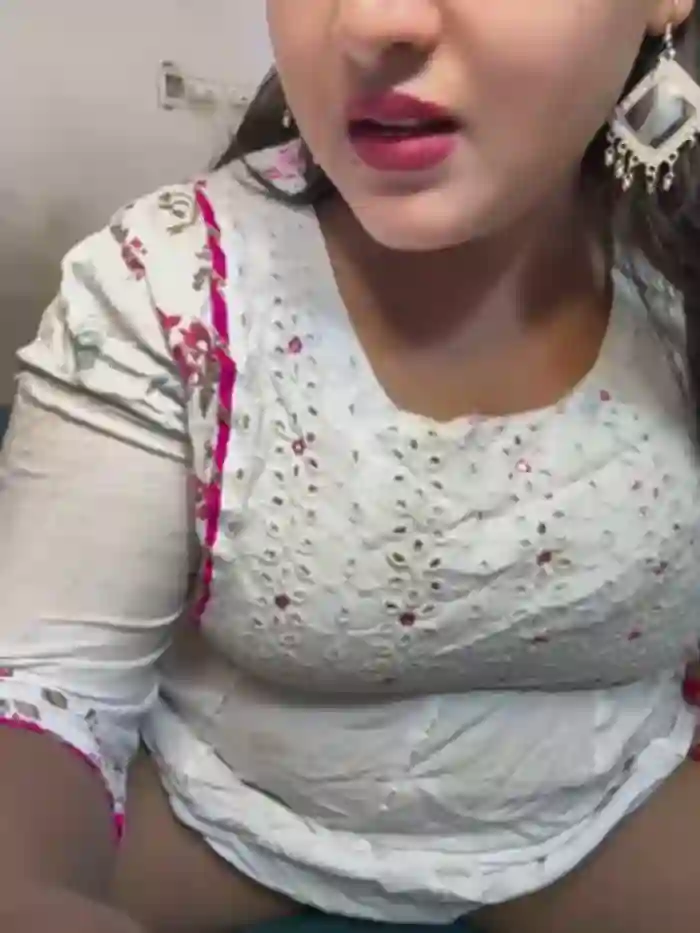 Ayesha_mahi