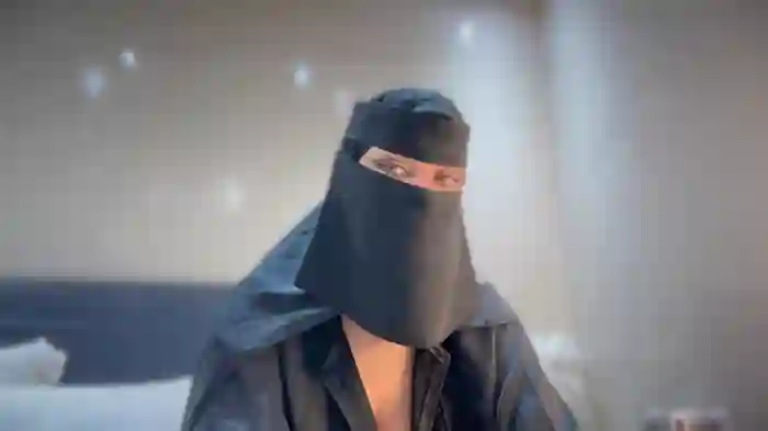 jyjyelamira