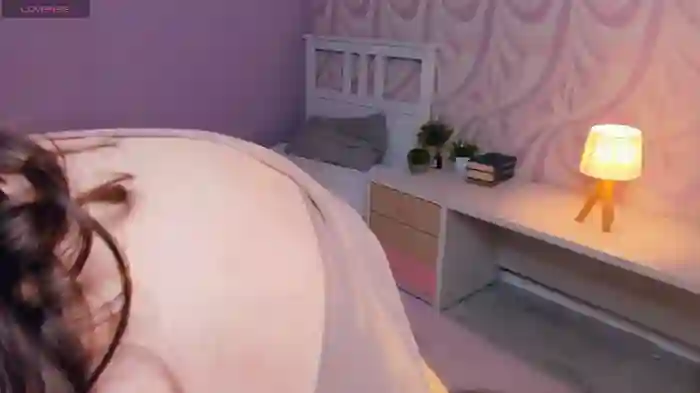 FloraDobb