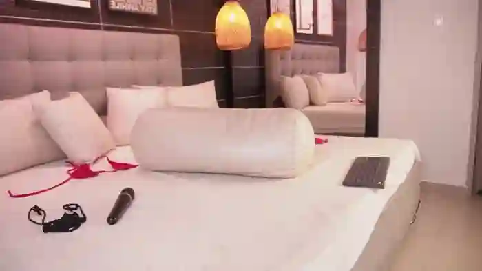 Bella_TS_