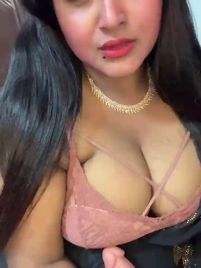 Ayesha_mahi