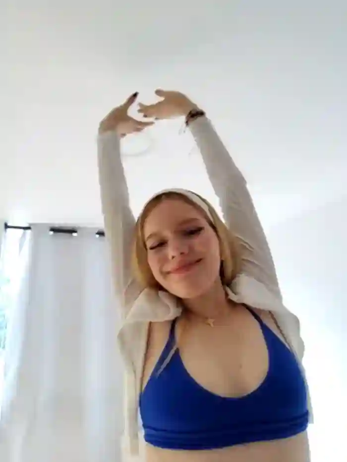 NicoleCut