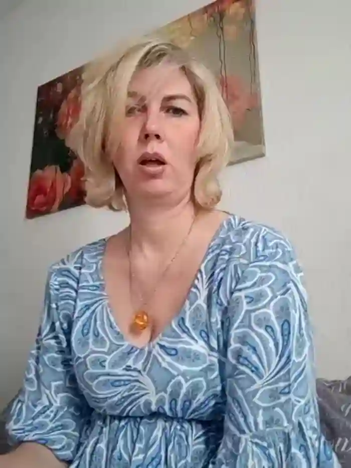 stellahere8