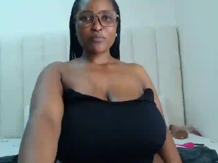 Bustygoddess32