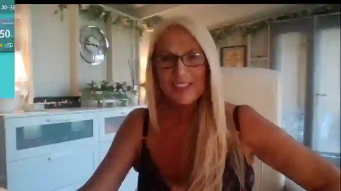 CurvyDanishGoddessXX