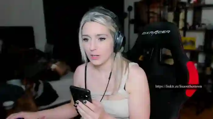 Lisaonthemoon