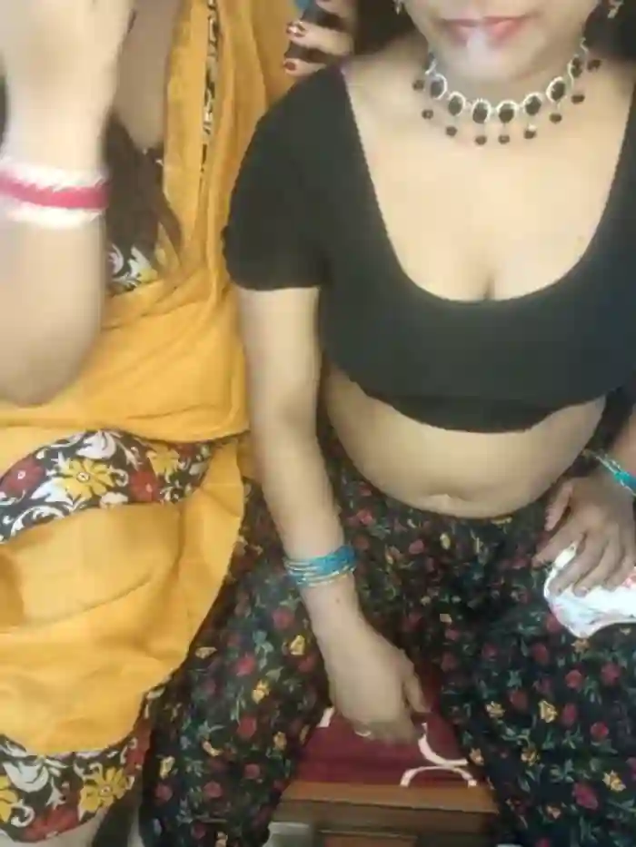 Indian_hotmilfs