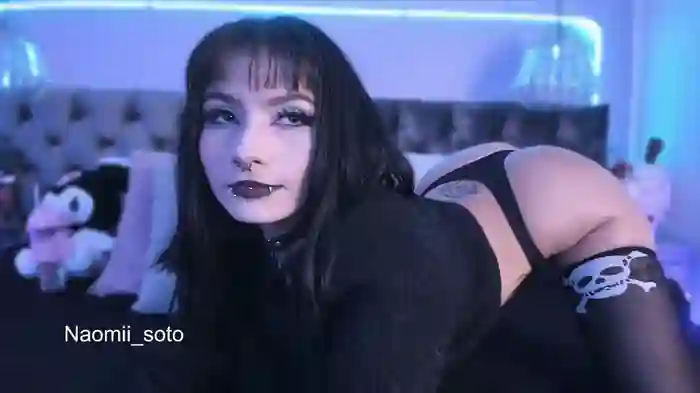 Naomii_Soto