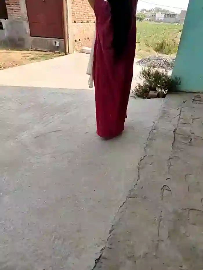 COUPLLE_VILLAGE