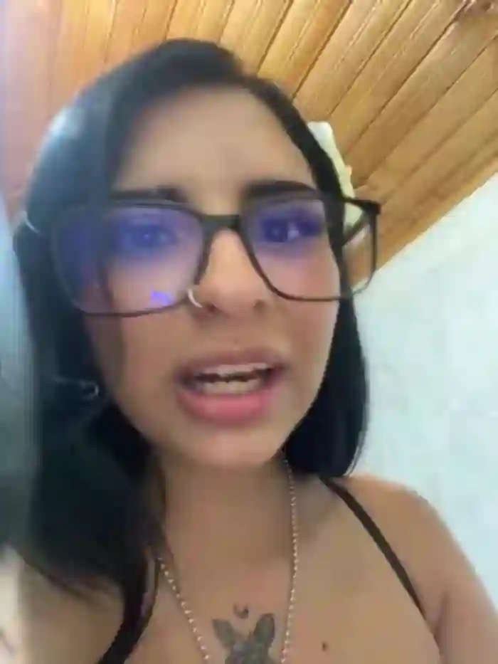 Hilary_pinkk