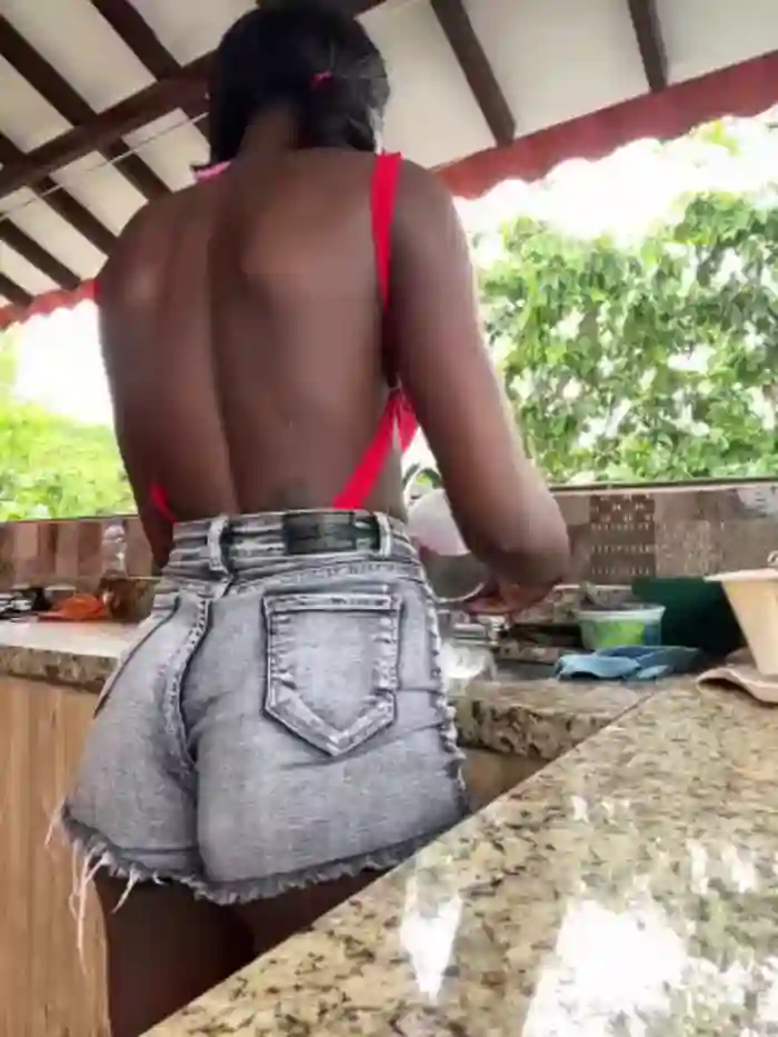EBONY_GODDESS21