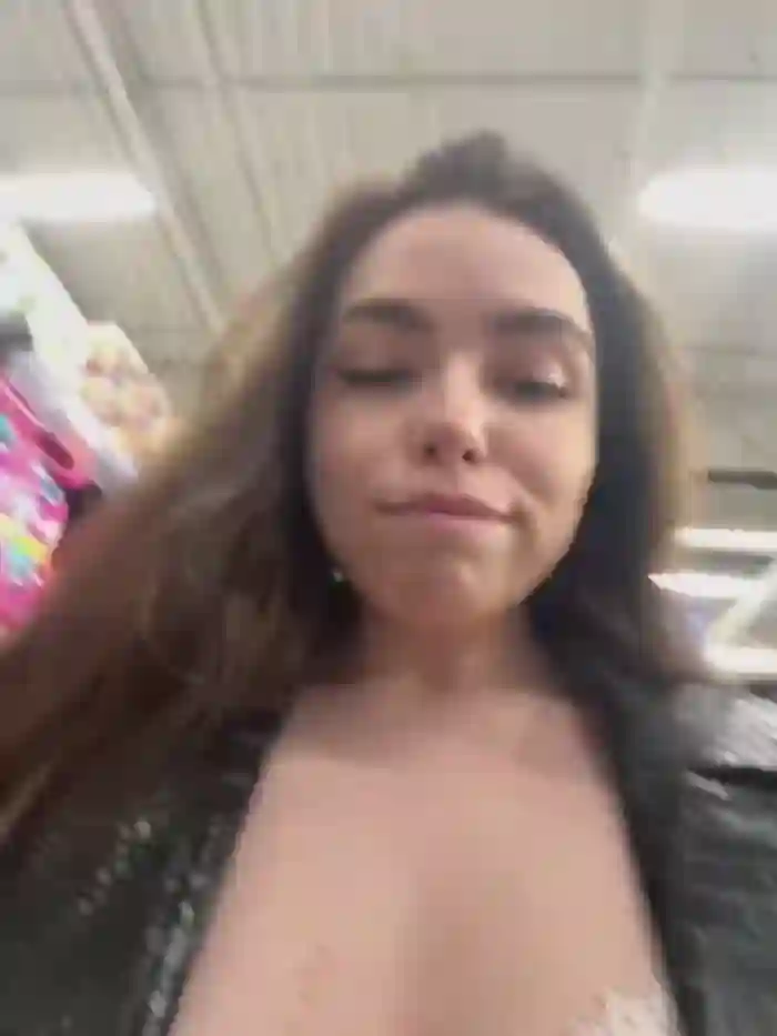 pantyless