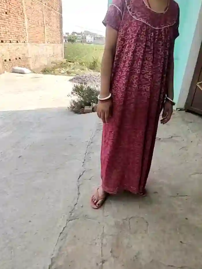 COUPLLE_VILLAGE