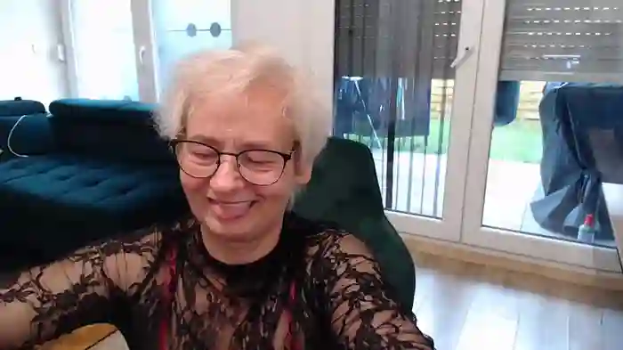 Hot_Ann52