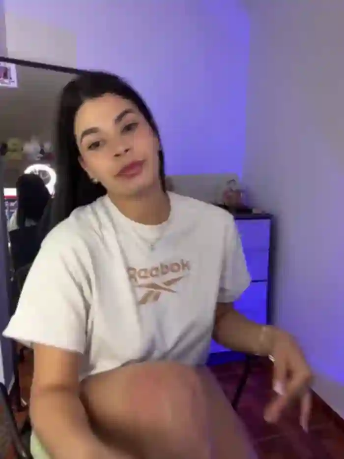 Leah_Honey26