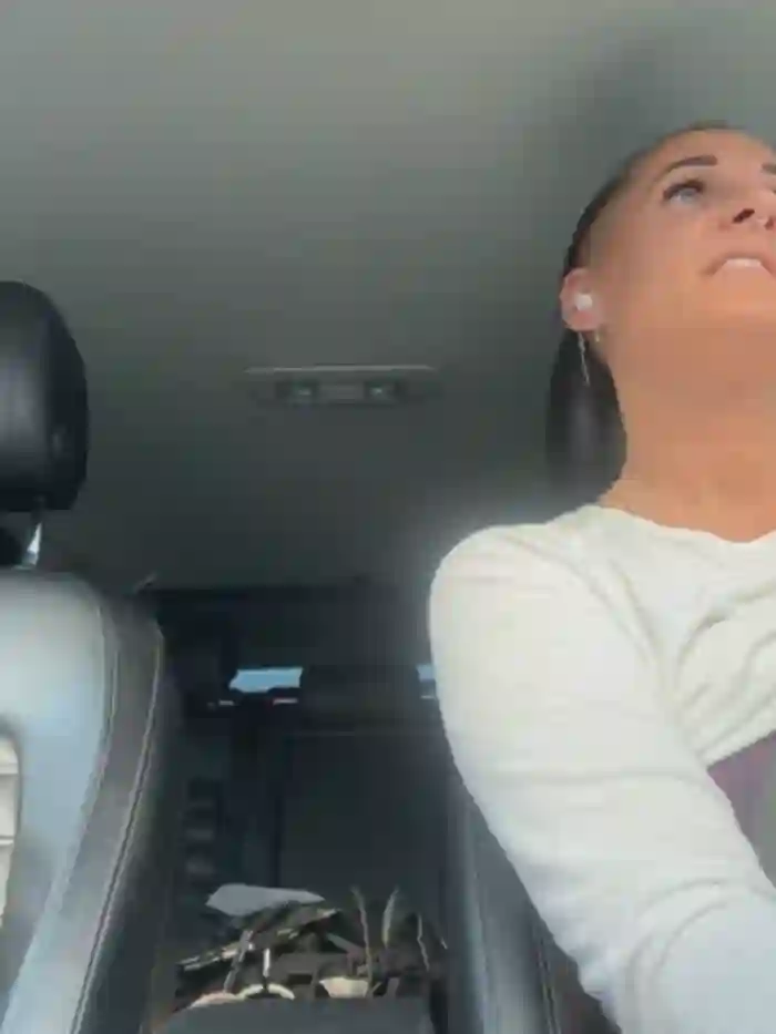 SwingWingWomanSweden