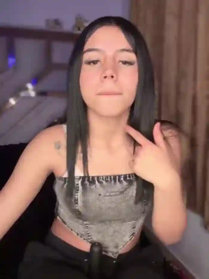 Laura-Khalifa