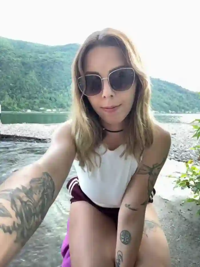 Mia_Railey