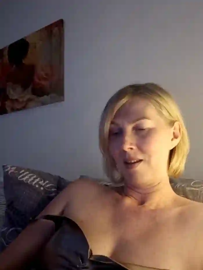 stellahere8