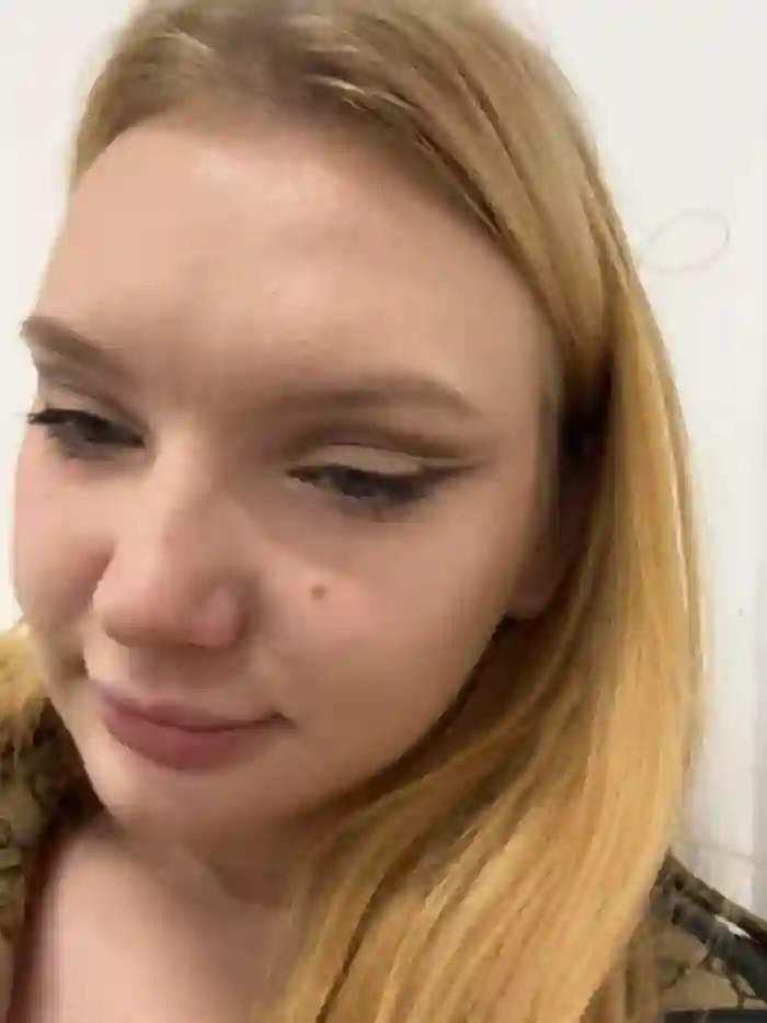 AmmyHot