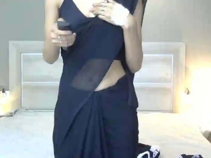 MAAYRA_09
