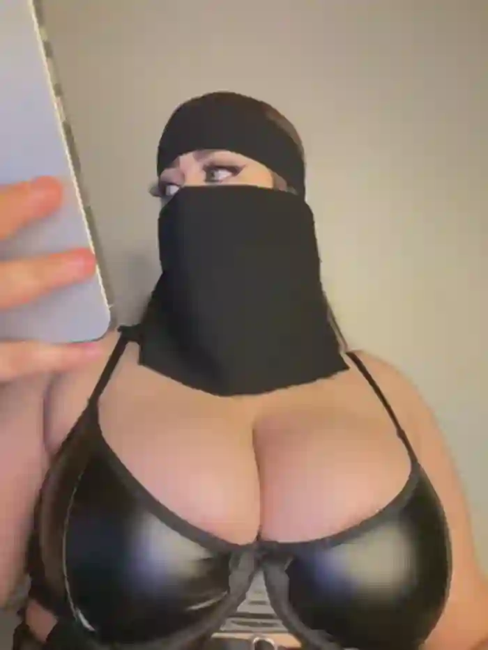 QueenDina777