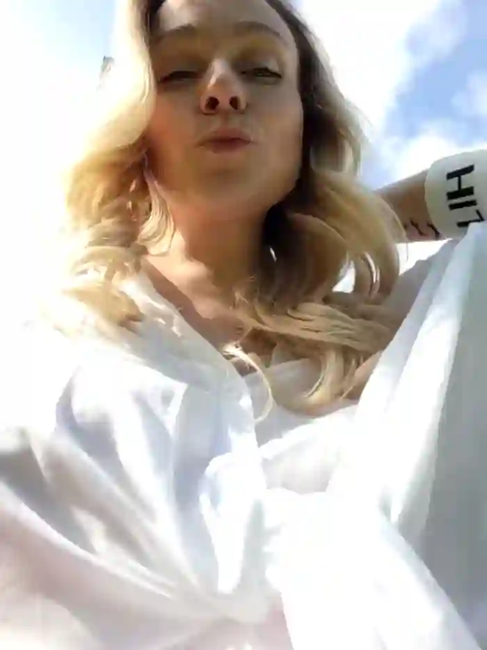 Bondgirl_013
