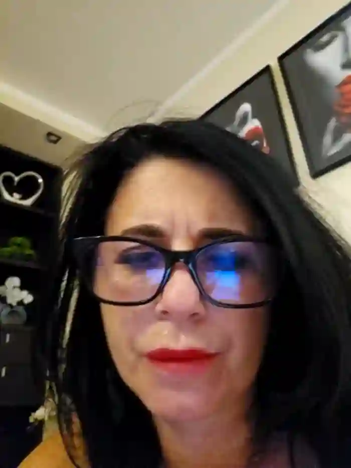 Eva_Pearl
