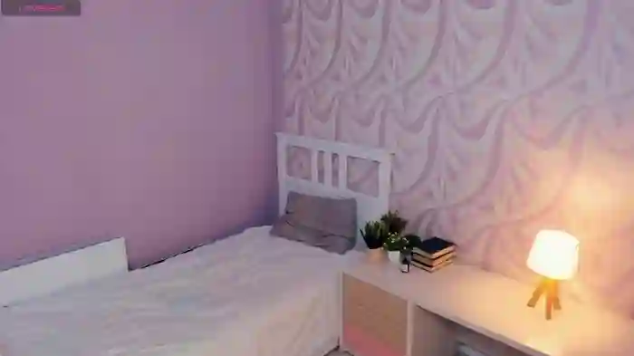 FloraDobb