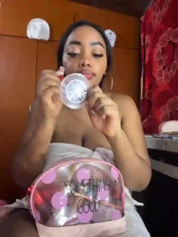 MonicaSex_