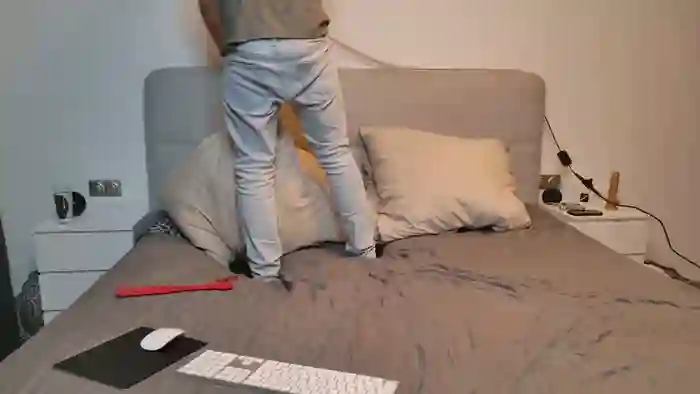 LaraBlond