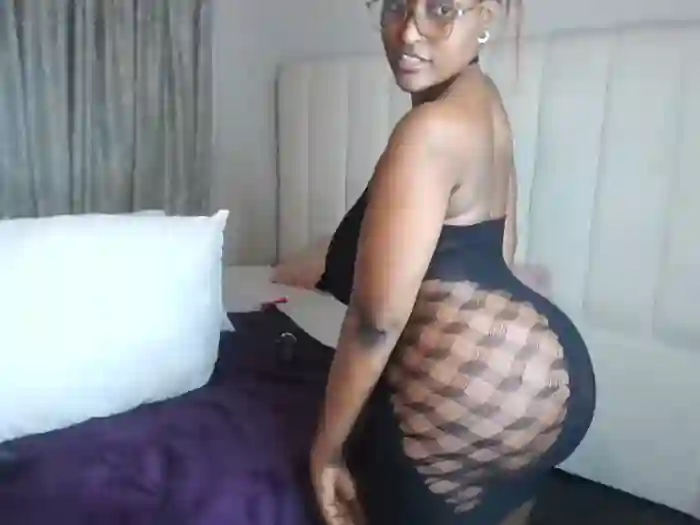 Bustygoddess32