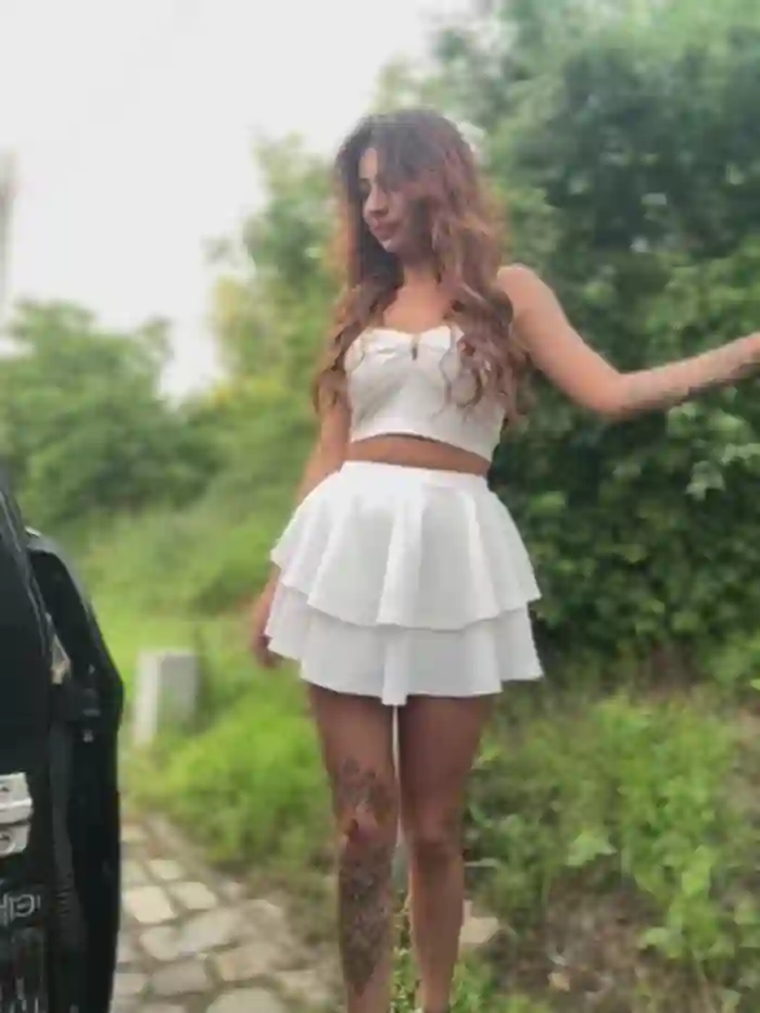 LaraVegas_