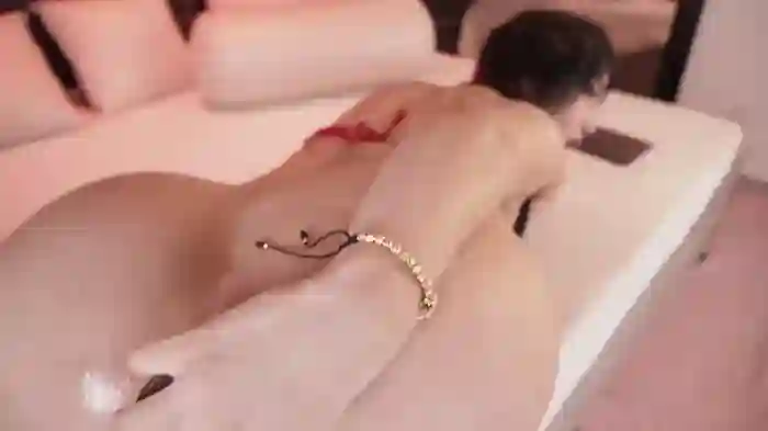 Bella_TS_