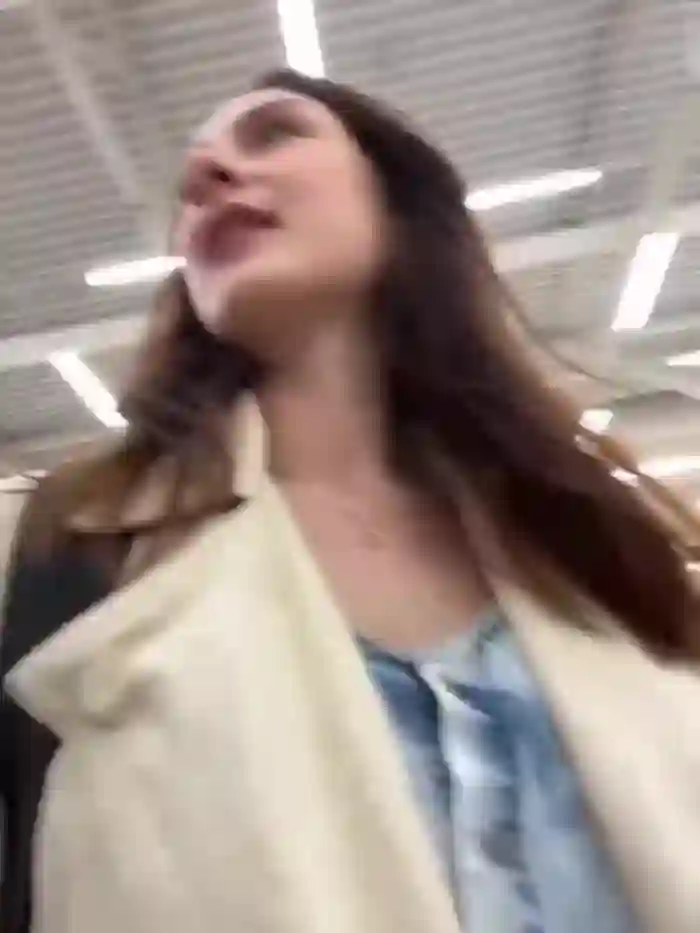 Dina_Tease