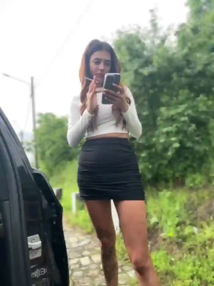 LaraVegas_