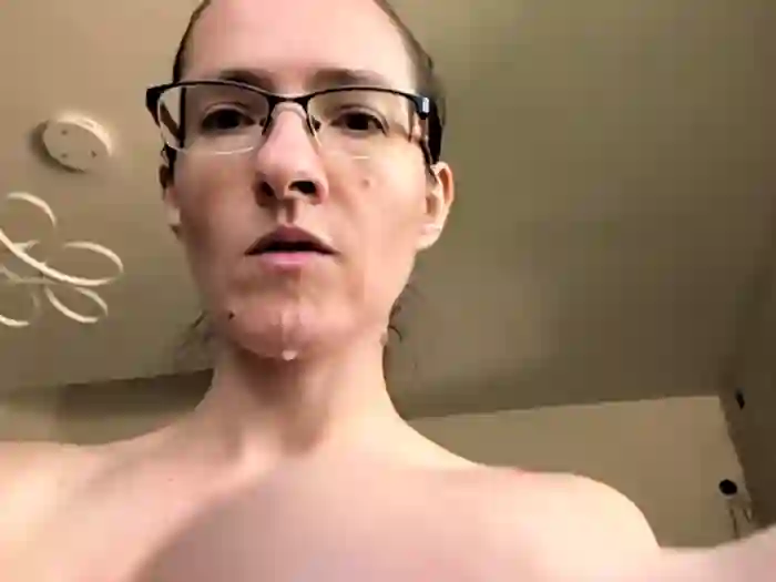 Milky_hairy_mommy