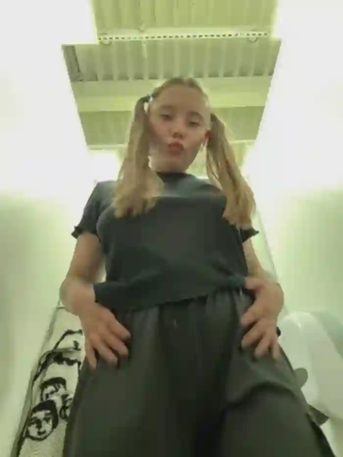 StephanieMur