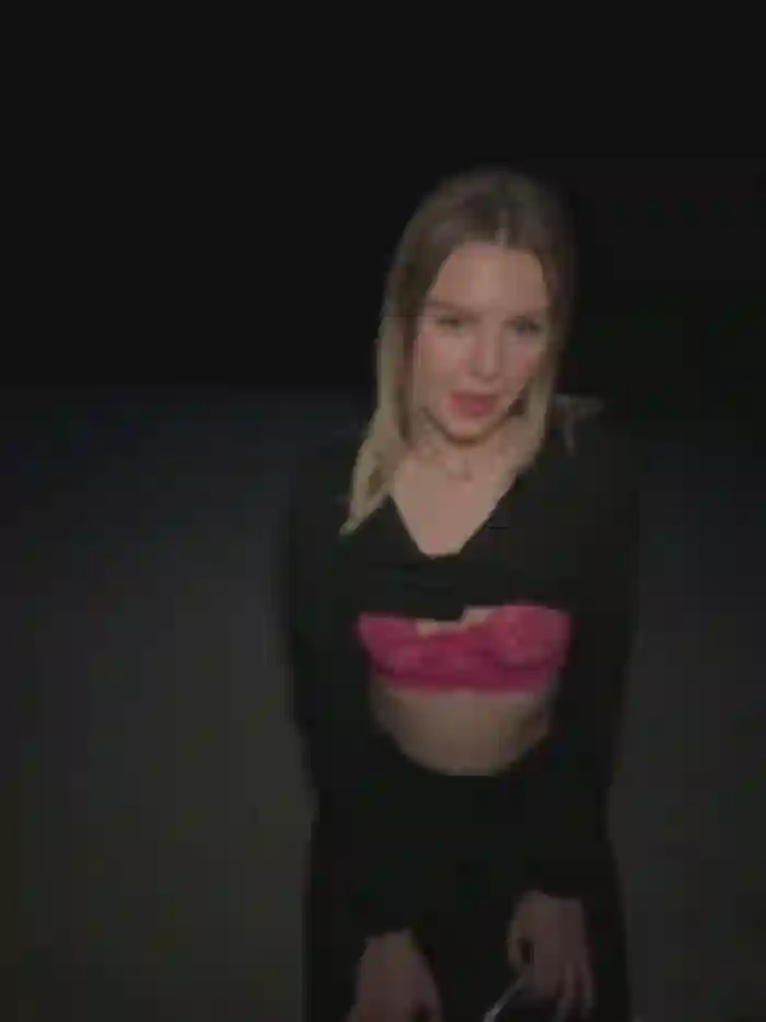 LaraBlond