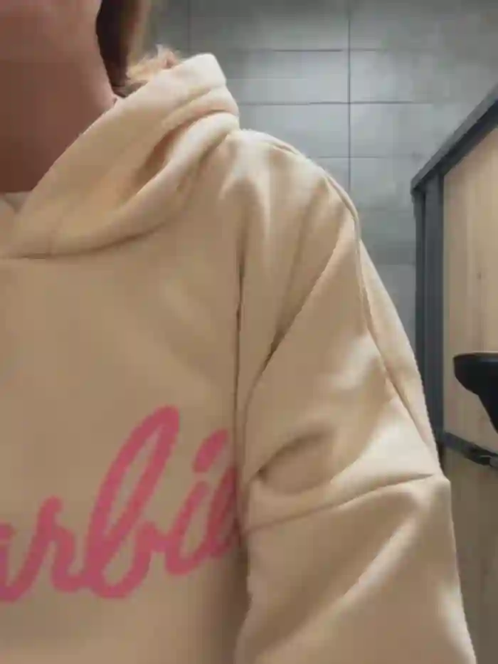 -AngelAri-
