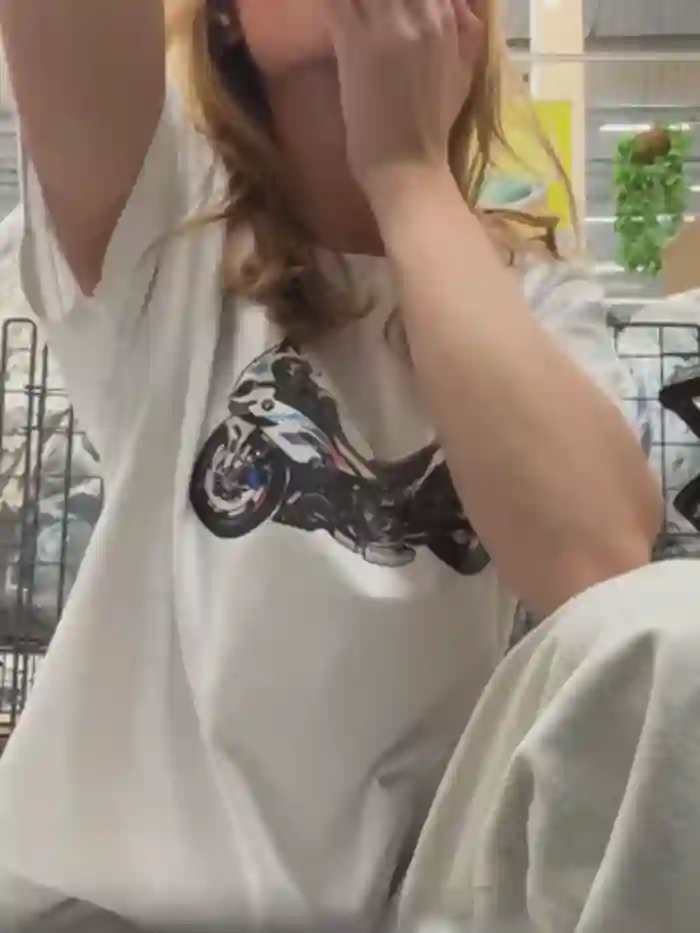 -AngelAri-