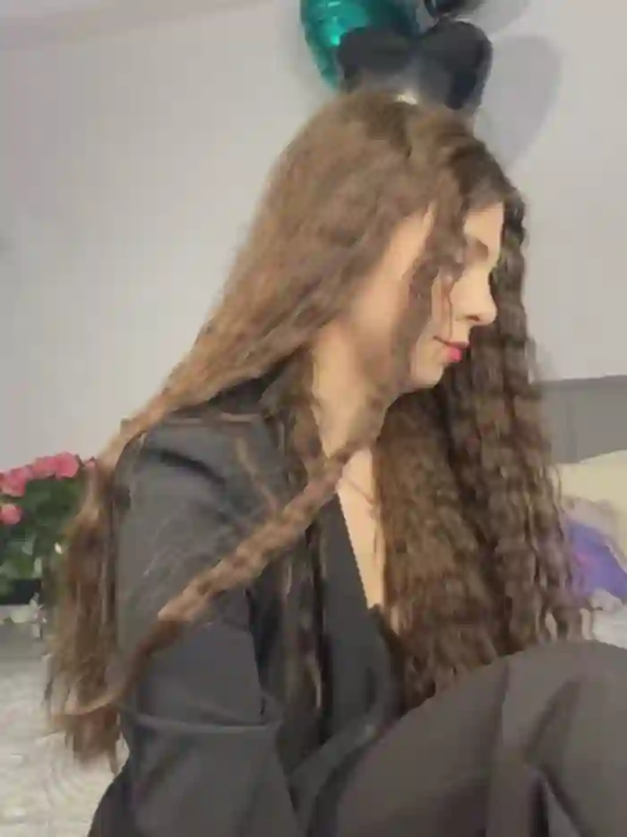 CurlyLara