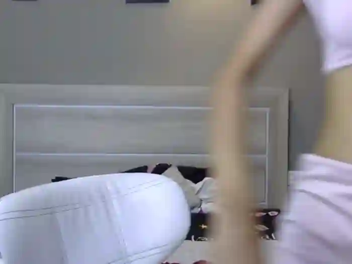 MAAYRA_09