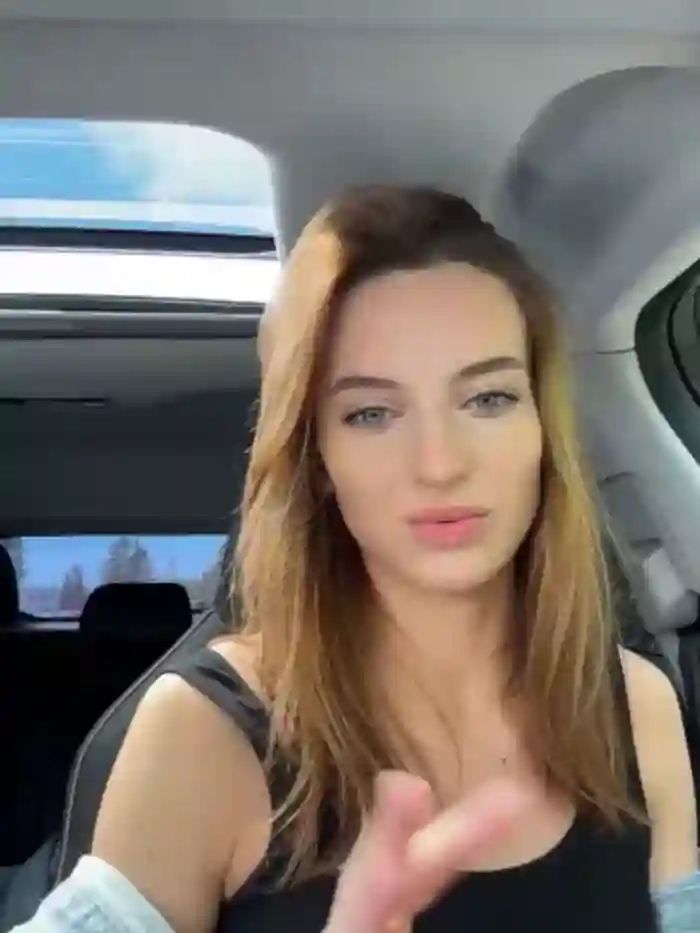 -AngelAri-