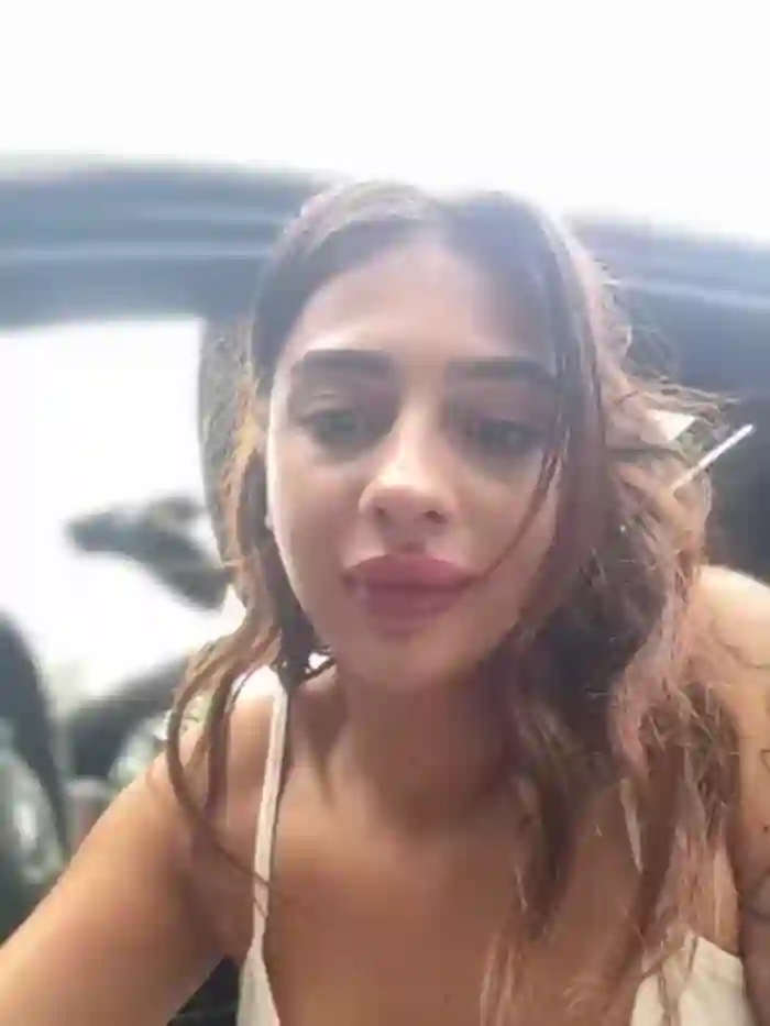 LaraVegas_