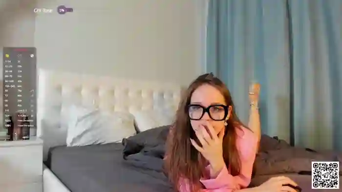 Moni_Carroll