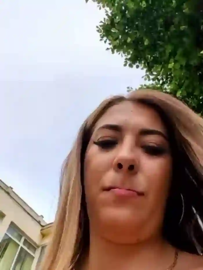 Risky_girl23